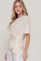 FRONT TIE-DETAIL TOP
