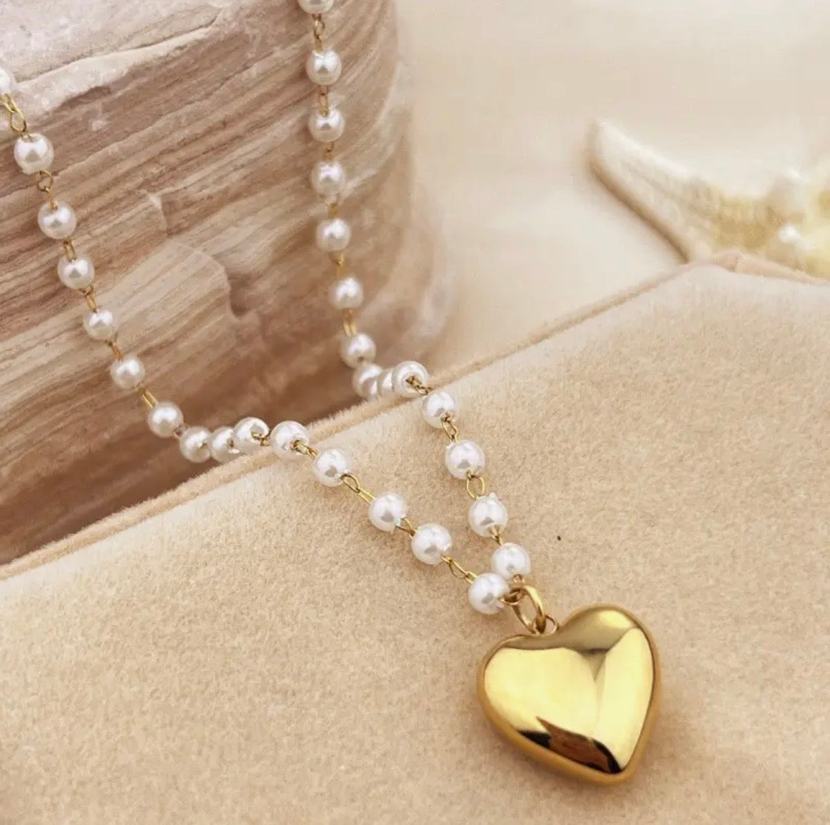 Pearl Heart Pendant Necklace