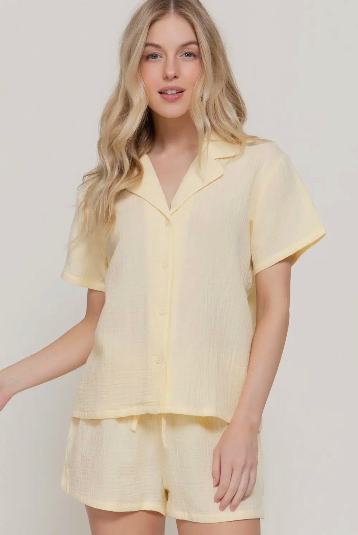Resort Collar Shirt & Waistband Shorts butter yellow set.