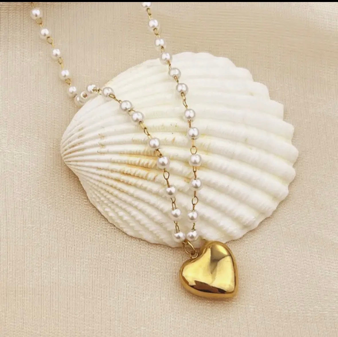 Pearl Heart Pendant Necklace
