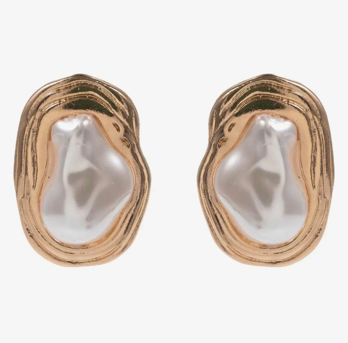 Organic Pearl Center Plate Statement Earrings
