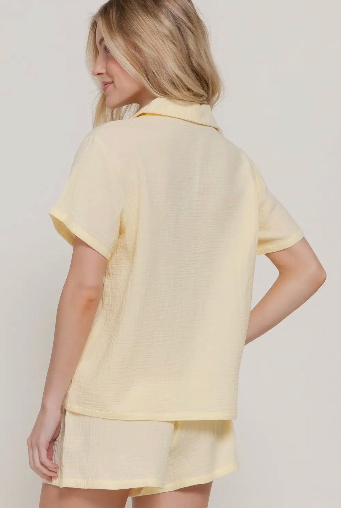 Resort Collar Shirt & Waistband Shorts butter yellow set.