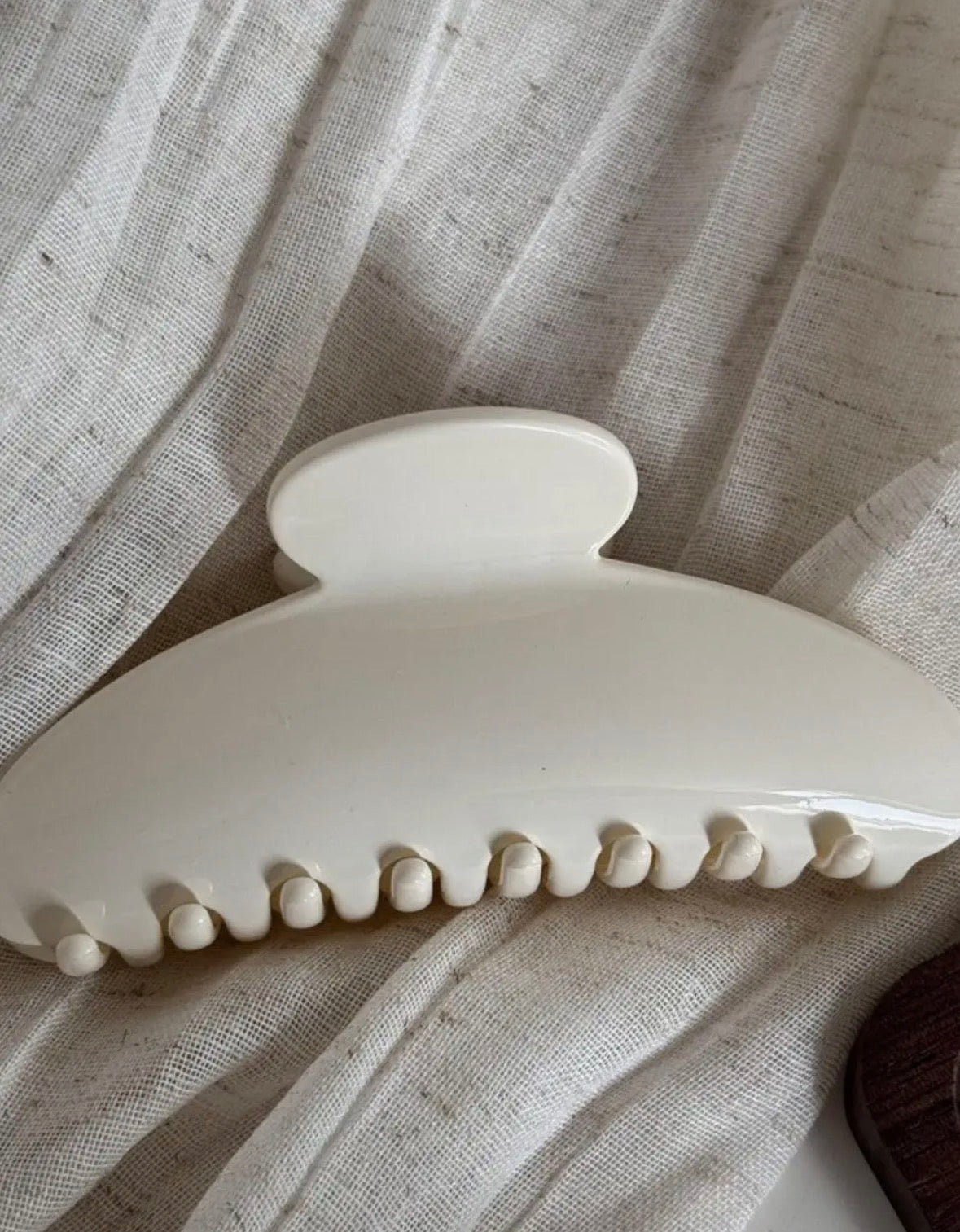 Cream Cloud Hair Claw